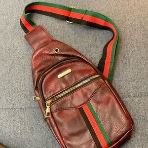 🌟$5 Vegan crossbody/sling bag